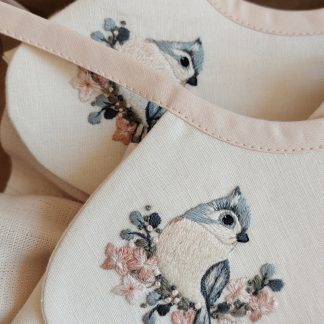 Avian Charm Linen Collar - Elegant, Removable Accessory for Dresses and Shirts with Unique Handcrafted Bird Embroidery